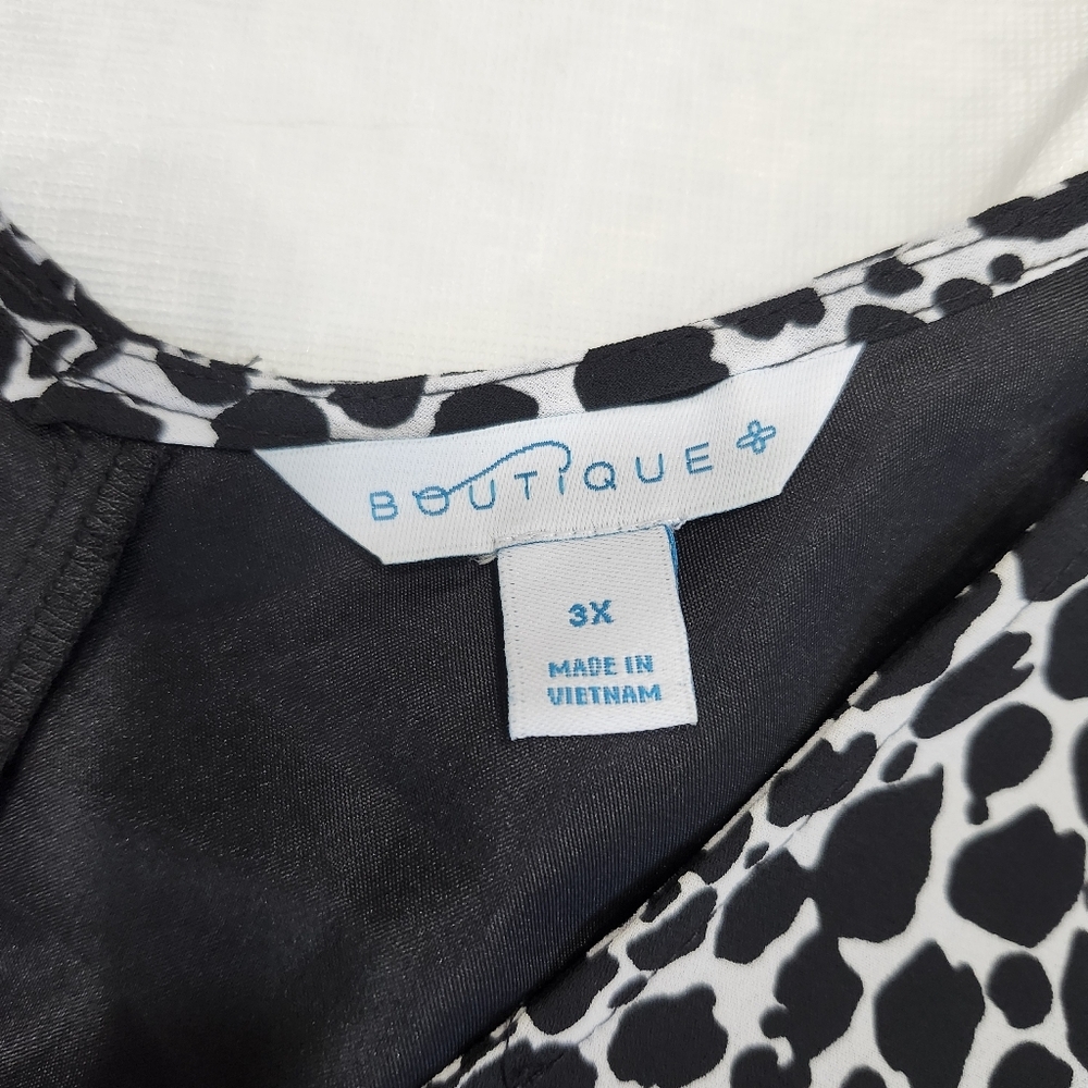 Boutique Size 3X Black and White Sleeveless Relaxed Tank Top - Picture 5 of 8